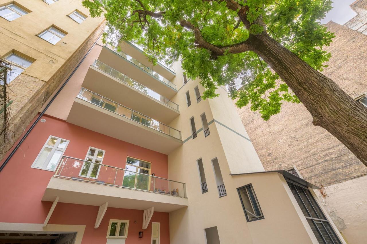 Millenium Spa Island Budapeste Exterior foto